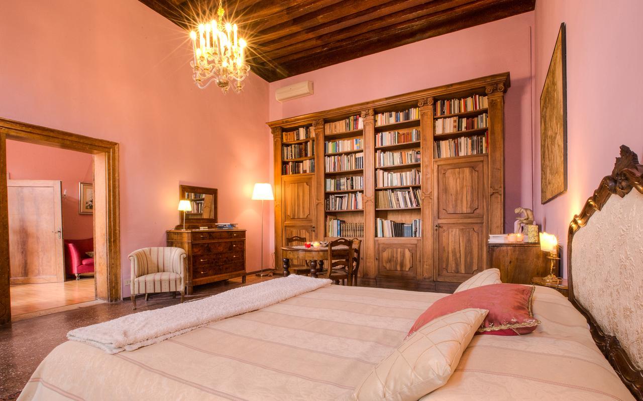 Ca' Della Corte Flats Venice Exterior photo